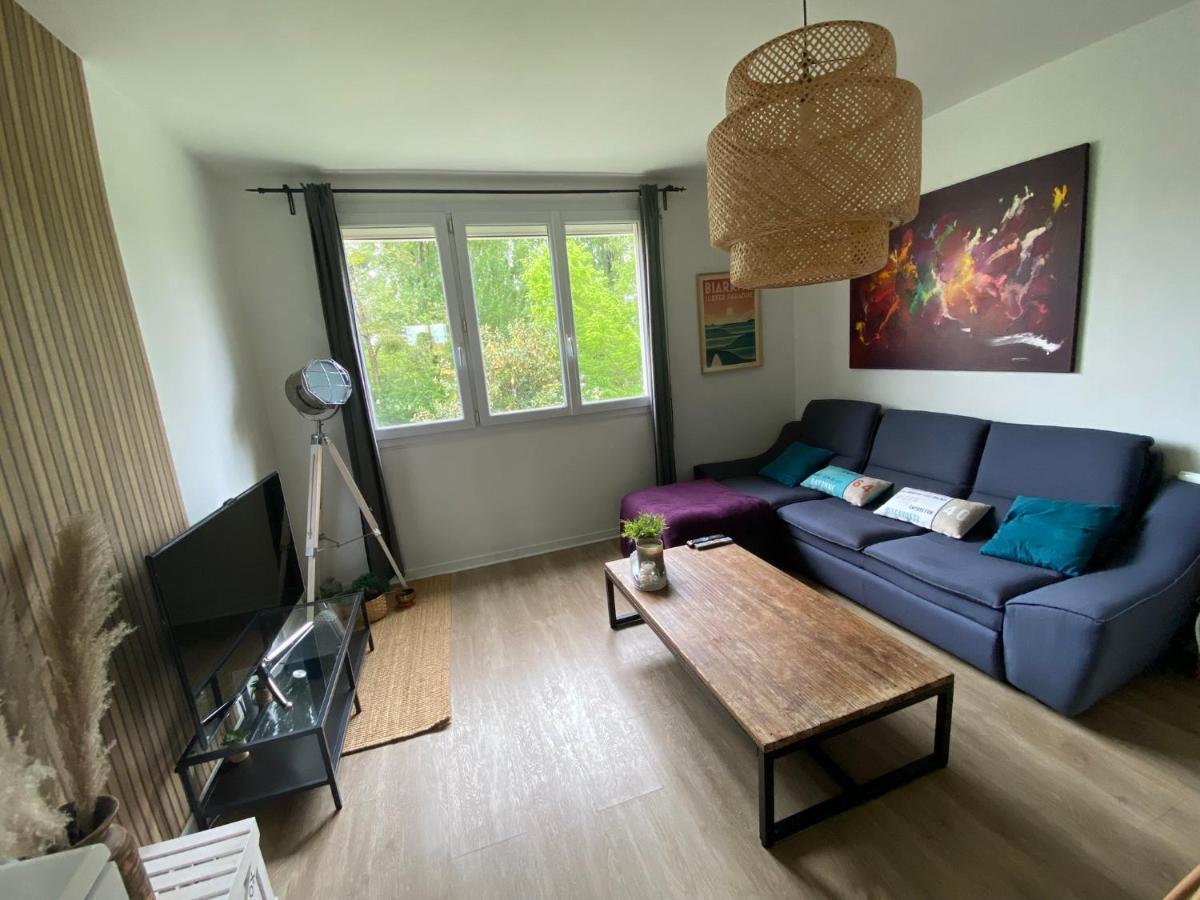 Superbe Appartement Au Calme Avec Parking Gratuit. Mérignac エクステリア 写真