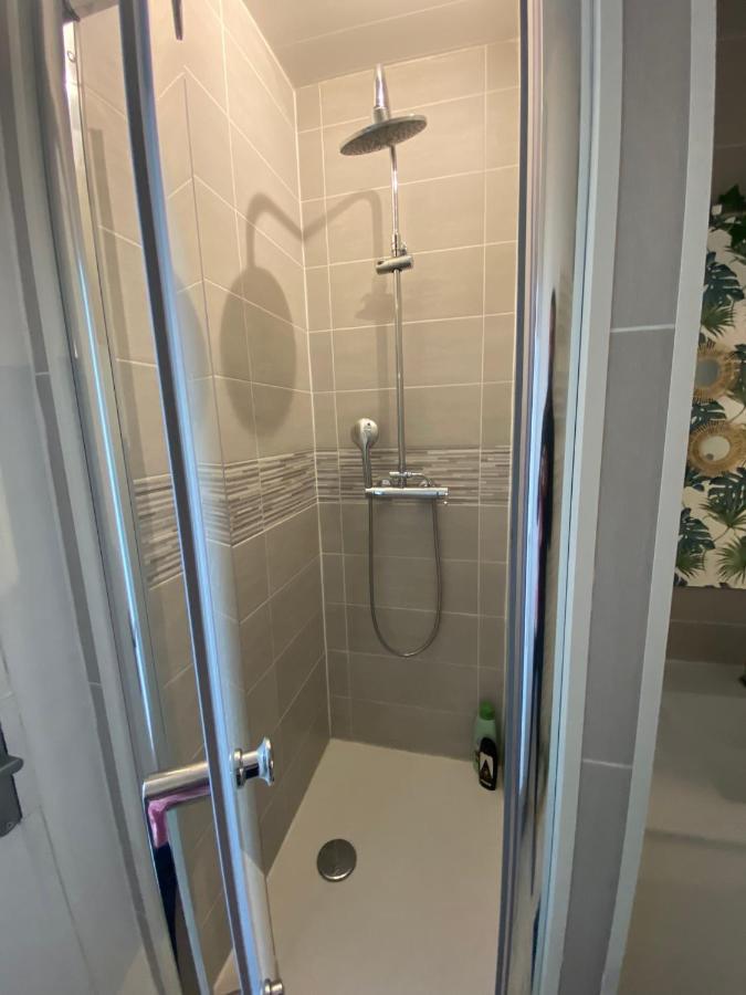 Superbe Appartement Au Calme Avec Parking Gratuit. Mérignac エクステリア 写真